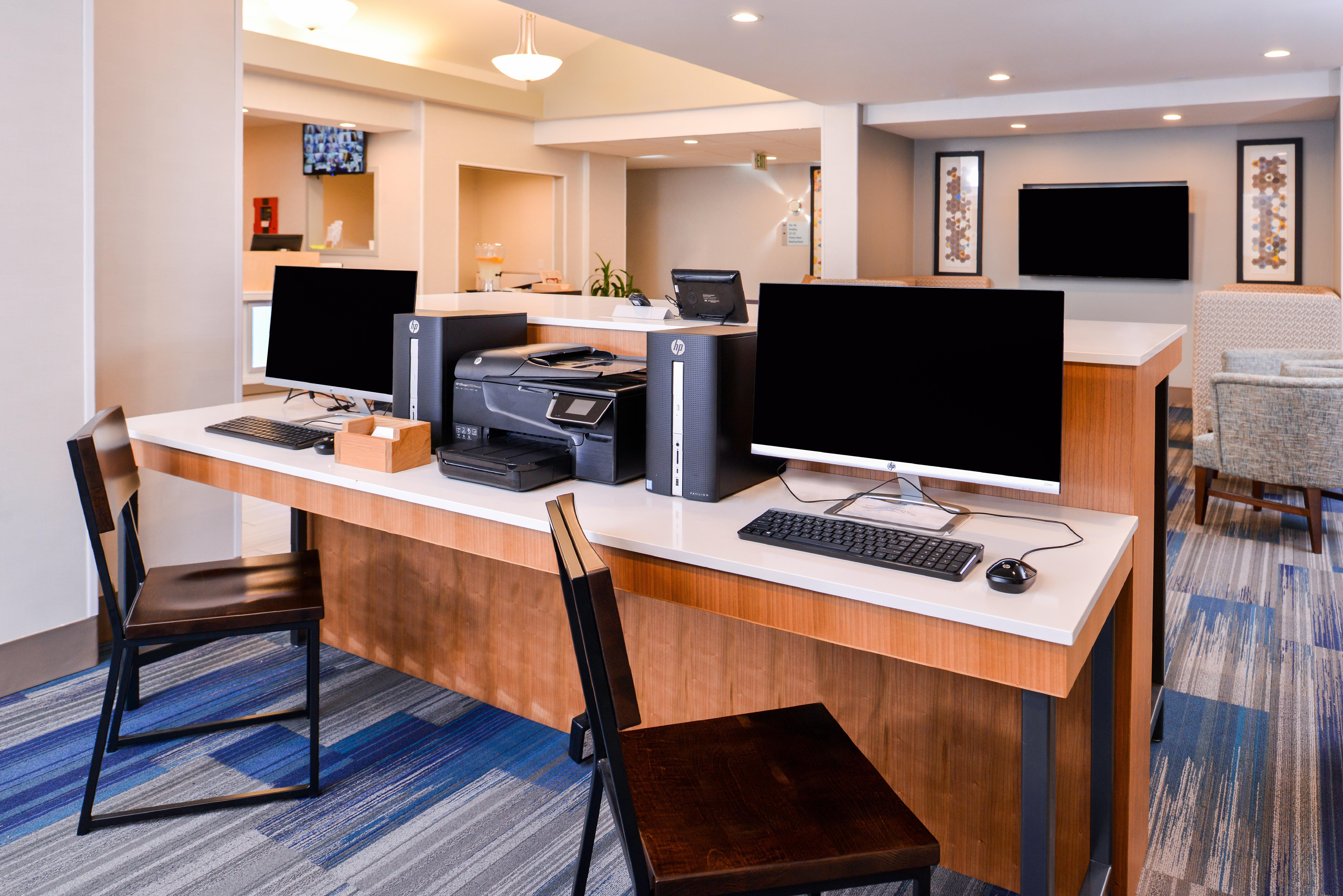 Holiday Inn Express & Suites Lacey - Olympia By Ihg Dış mekan fotoğraf