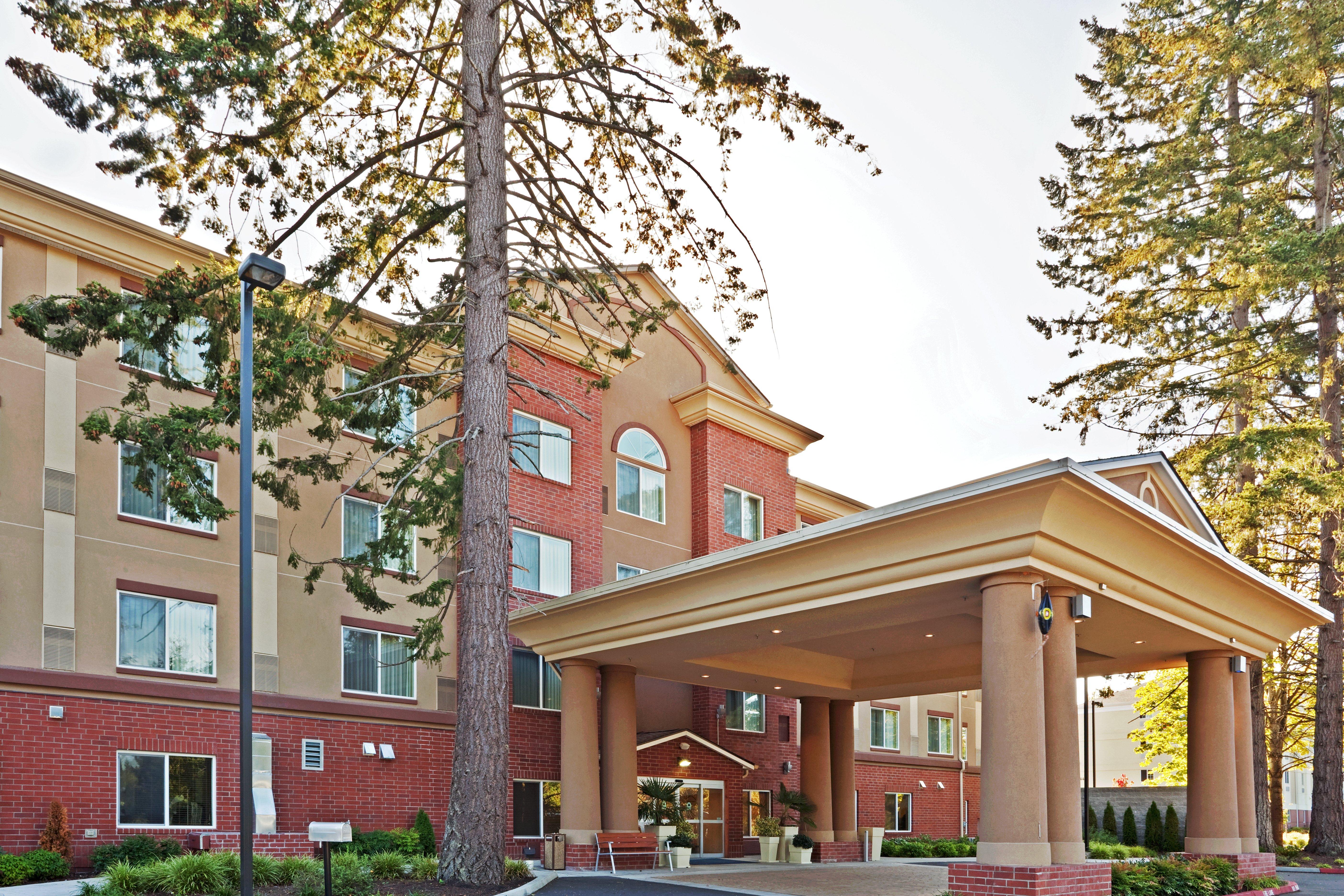 Holiday Inn Express & Suites Lacey - Olympia By Ihg Dış mekan fotoğraf