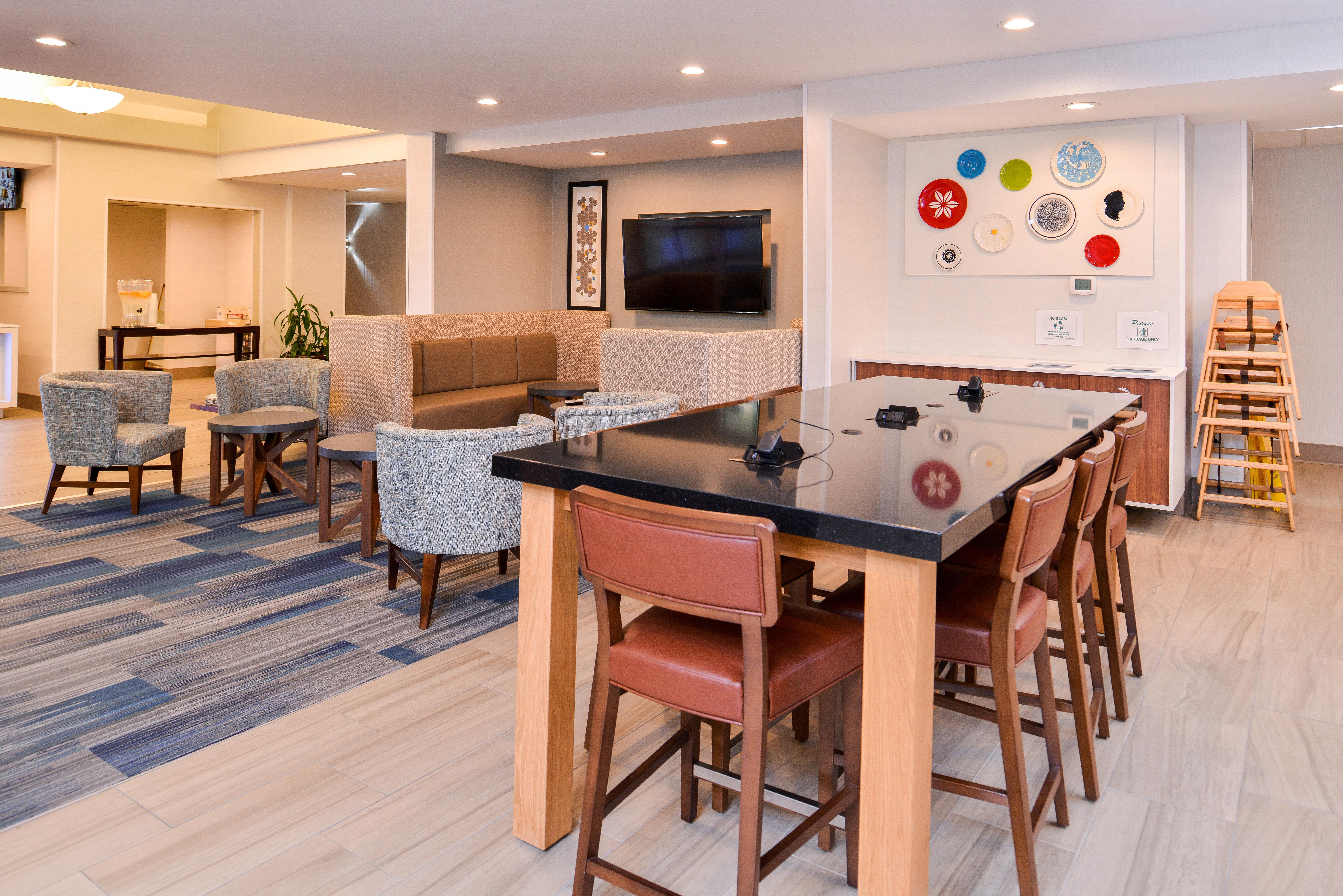 Holiday Inn Express & Suites Lacey - Olympia By Ihg Dış mekan fotoğraf
