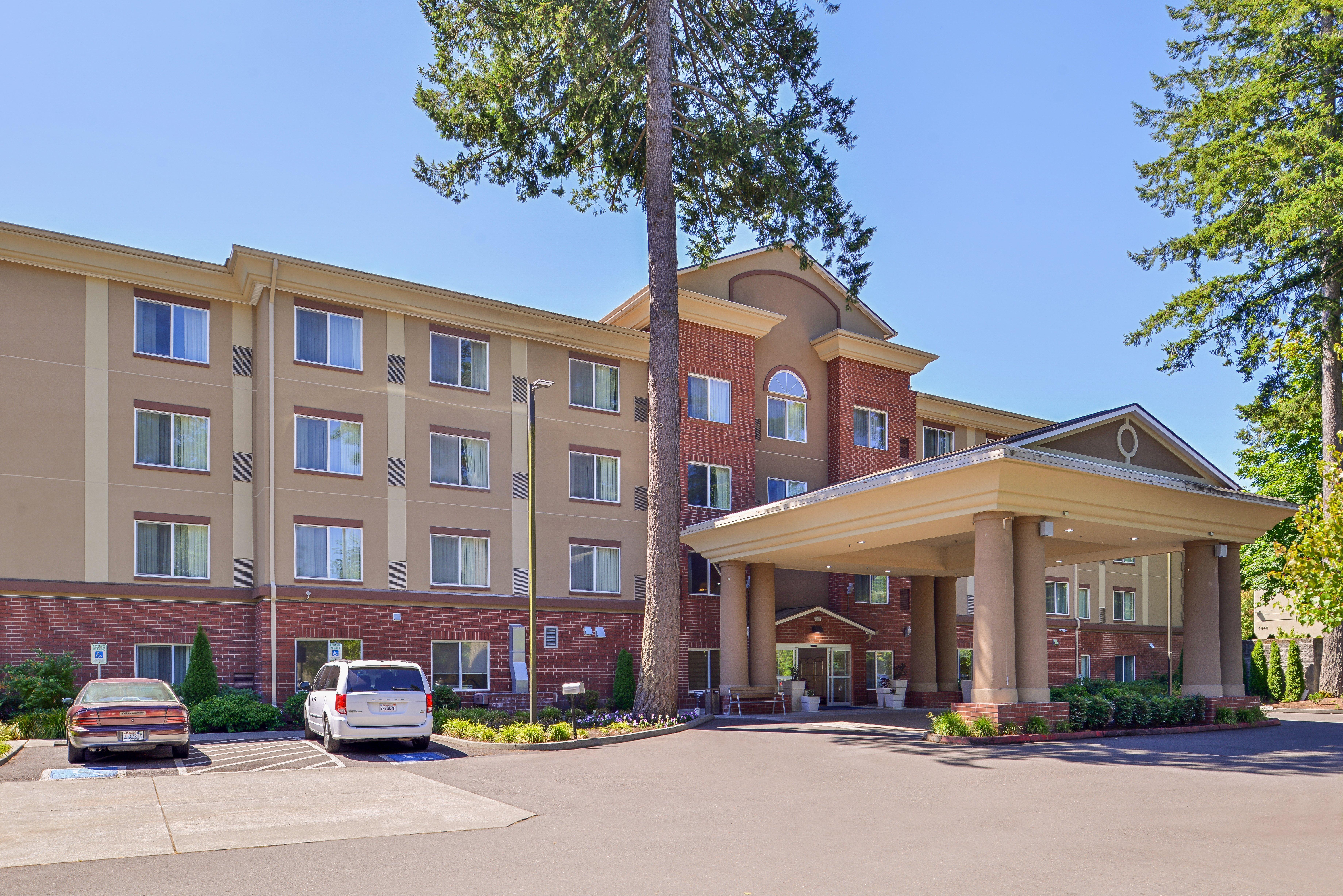 Holiday Inn Express & Suites Lacey - Olympia By Ihg Dış mekan fotoğraf