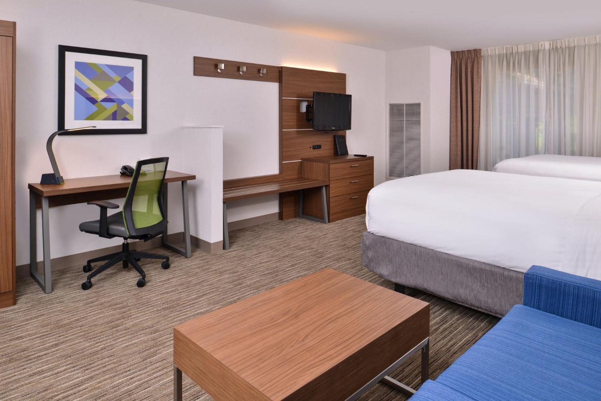 Holiday Inn Express & Suites Lacey - Olympia By Ihg Dış mekan fotoğraf