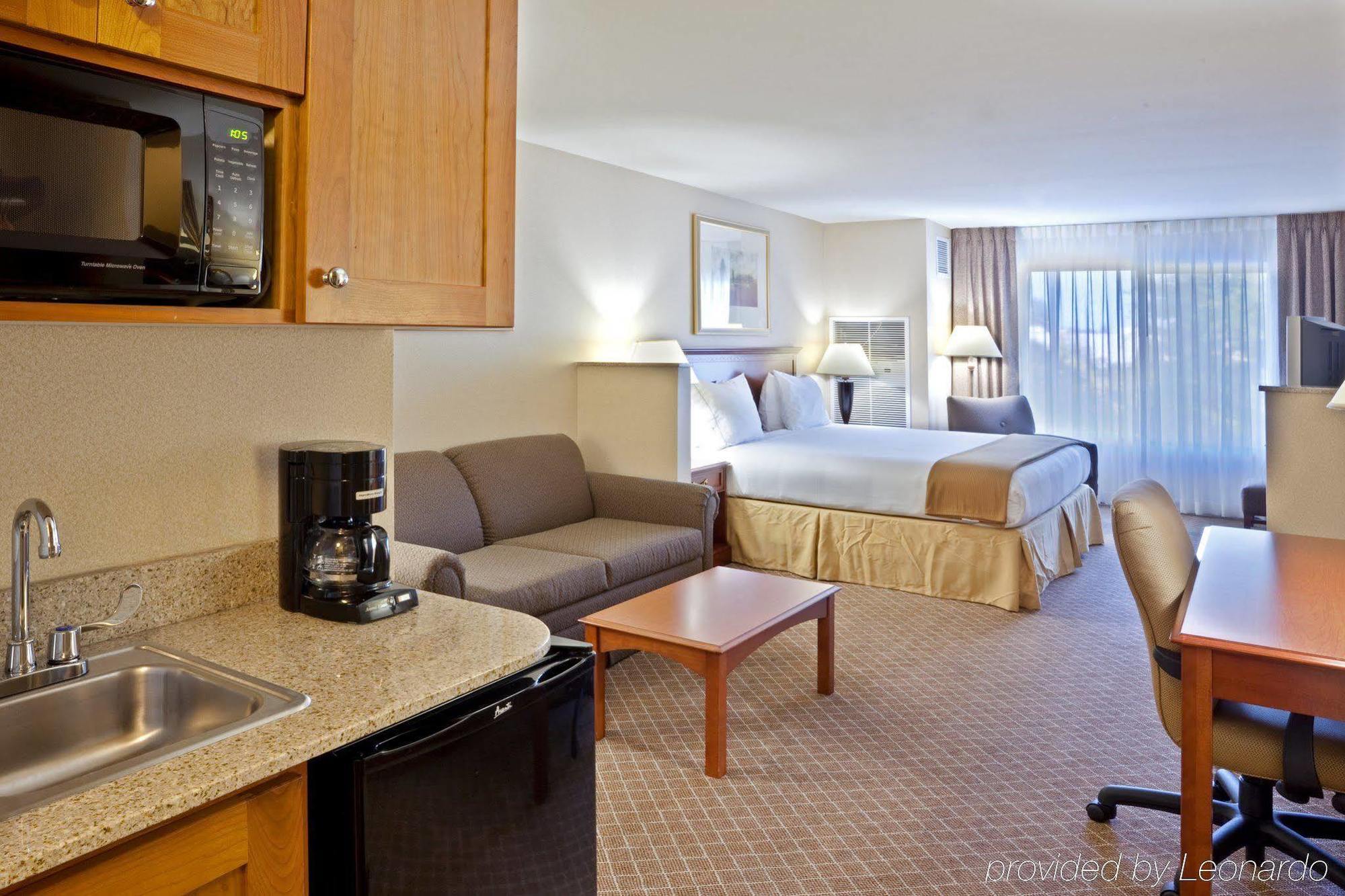 Holiday Inn Express & Suites Lacey - Olympia By Ihg Oda fotoğraf