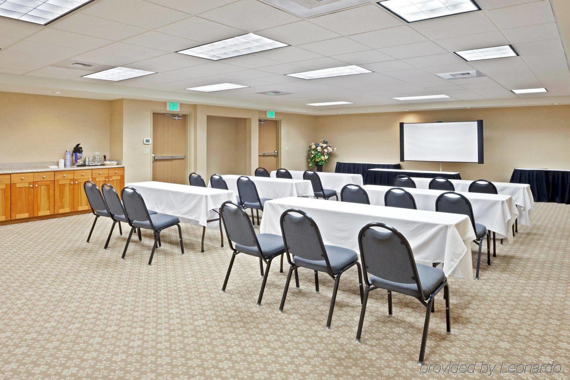 Holiday Inn Express & Suites Lacey - Olympia By Ihg Dış mekan fotoğraf
